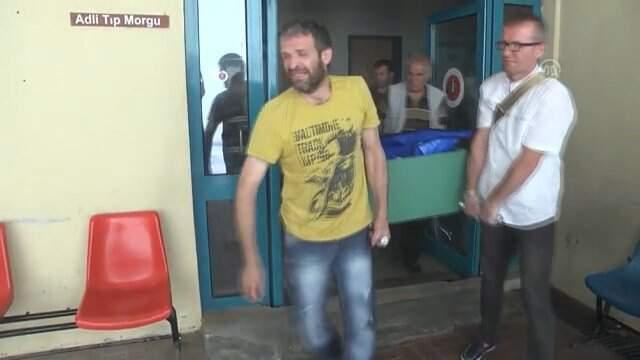 Bir Babanın En Ağır Yükü! Oğlunun Cansız Bedenini Güçlükle Taşıyabildi