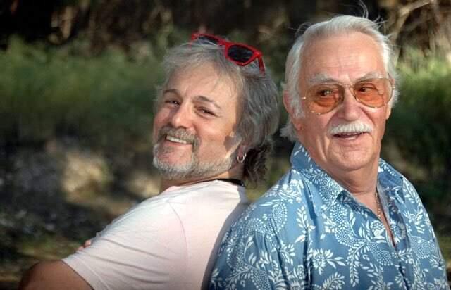 Eşref Kolçak Kimdir?