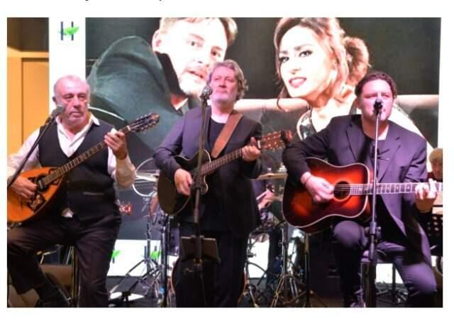 Grup Gündoğarken'den İrem'e 'Mest Of' Tepkisi!