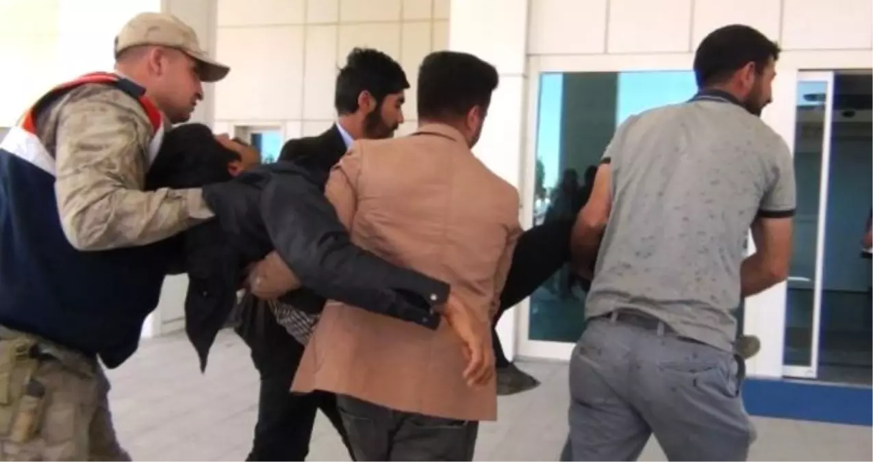 Küçük Evin'in Cenazesini Gören Babası Baygınlık Geçirdi
