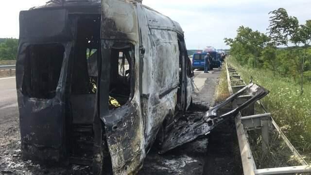 Son Dakika! Ambulansta Oksijen Tüpü Patladı: 3 Yaşındaki Çocuk Hayatını Kaybetti