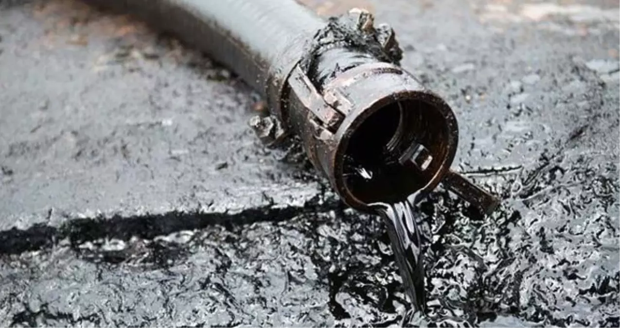 Türkiye'nin Petrol İthalatı Geçen Yıla Göre Yüzde 19,61 Arttı