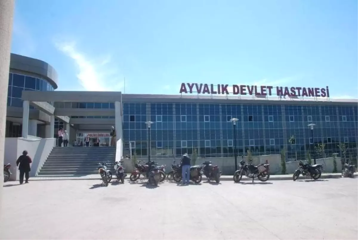 Ayvalık Devlet Hastanesi'nde 6 idari personel gözaltına alındı