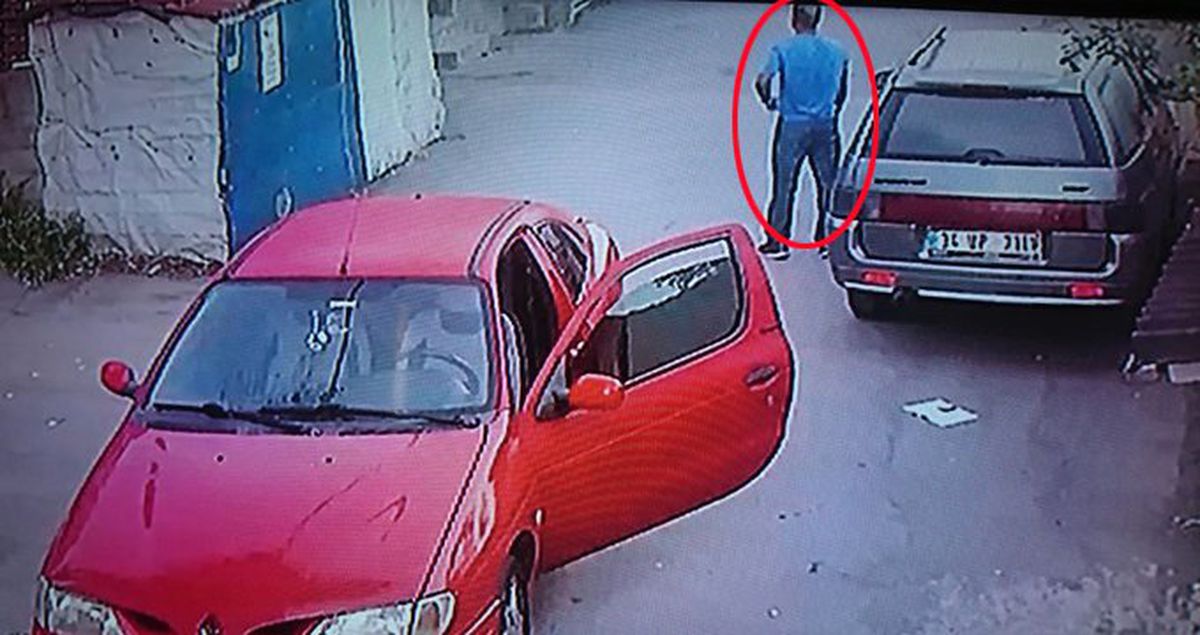 Sapığın zihinsel engelli genç kızı taciz ettiği an kamerada!