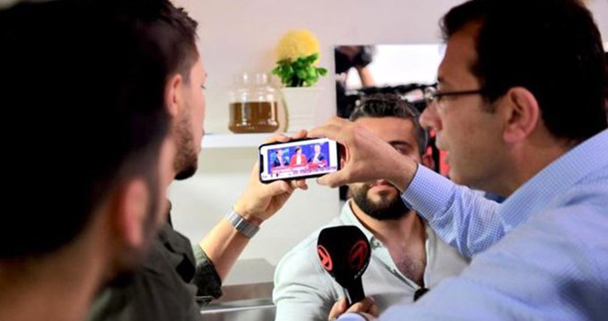 İmamoğlu'nun Zor Anları! Montajlanan Videonun Ham Halini İzletmeye Çalıştı