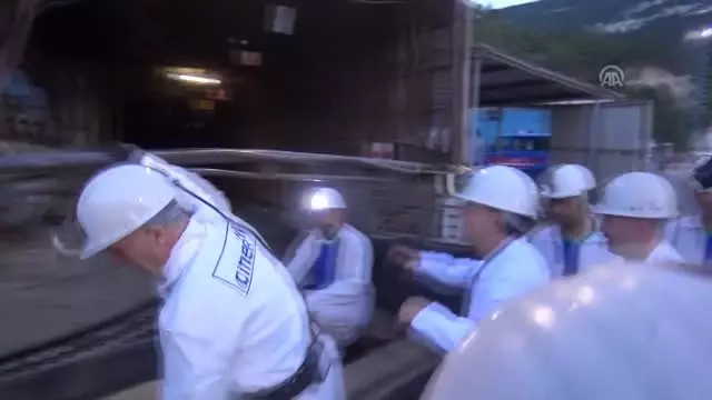 Türk-İş, maden ocağındaki işçilerle iftar yaptı