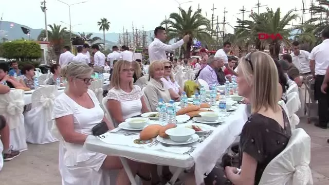ANTALYA Alanya'daki yerleşik yabancılarla iftar ANTALYA Alanya'daki yerleşik yabancılarla iftar