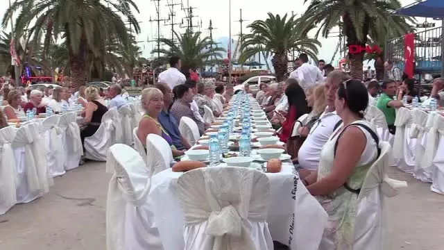 ANTALYA Alanya'daki yerleşik yabancılarla iftar ANTALYA Alanya'daki yerleşik yabancılarla iftar