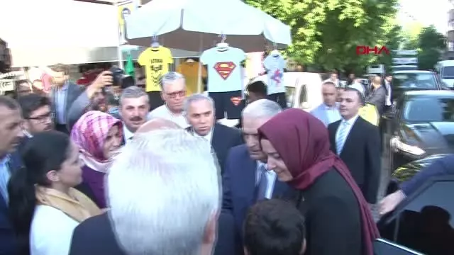 BİNALİ YILDIRIM FATİH'TE ÇARŞAMBA PAZARINI ZİYARET ETTİ BİNALİ YILDIRIM FATİH'TE ÇARŞAMBA PAZARINI ZİYARET ETTİ