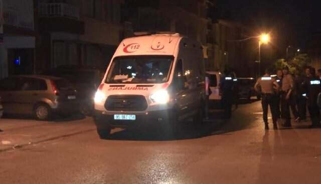Cinnet getiren cani koca karısına bıçakla saldırıp yaraladı