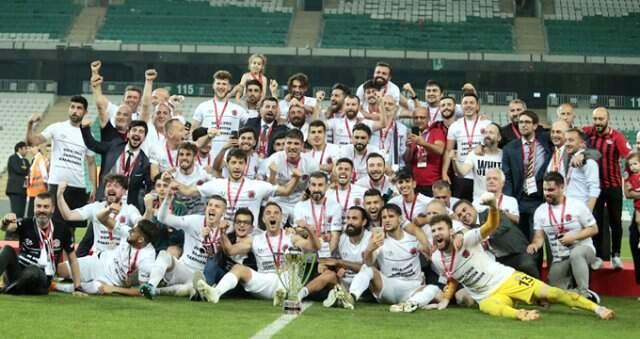 Fatih Karagümrük 1. Lig'e yükseldi