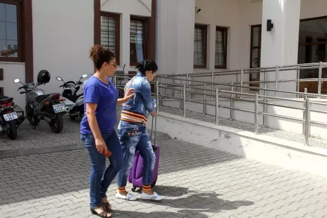 Fethiye'deki fuhuş operasyonunda 11 tutuklama Fethiye'deki fuhuş operasyonunda 11 tutuklama