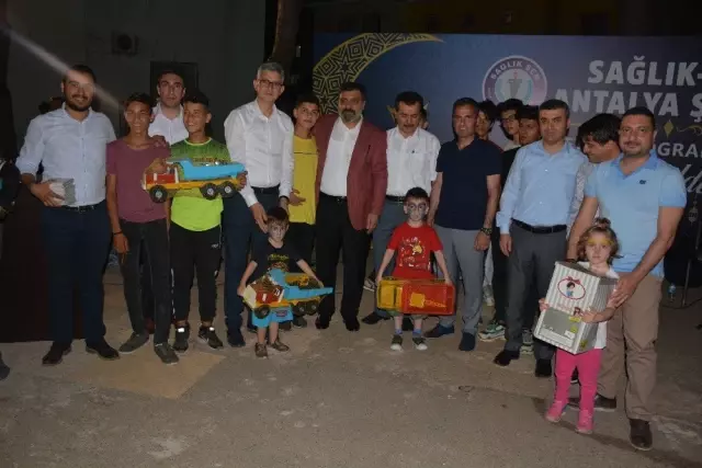 Sağlık-Sen korumaya muhtaç çocuklarla iftar yaptı