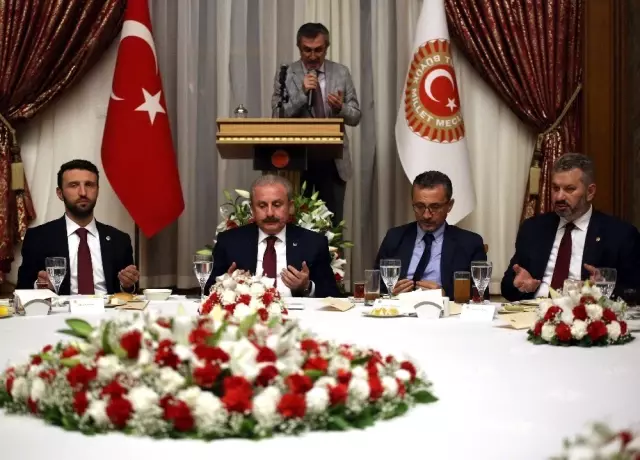 TBMM Başkanı Mustafa Şentop, gazetecilere iftar verdi