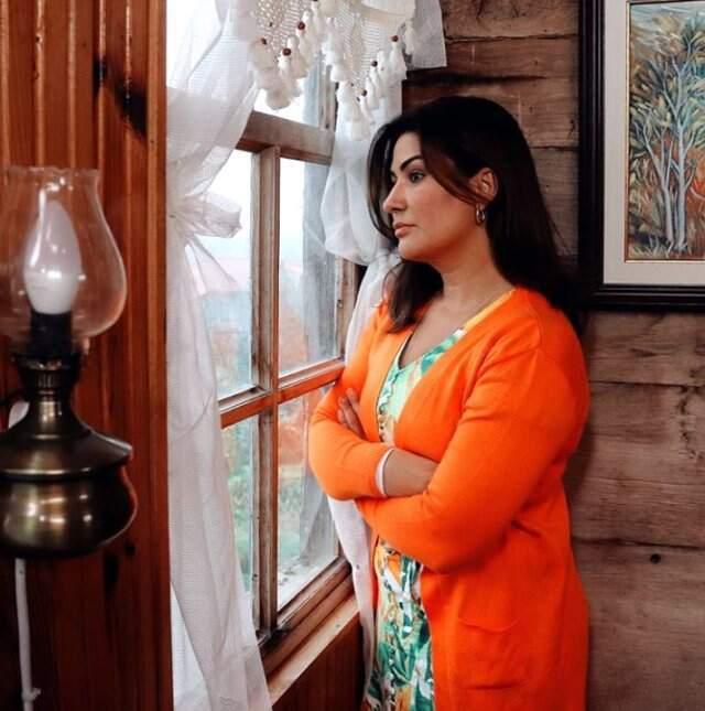 Ünlü oyuncu İclal Aydın'ın evine hırsız girdi