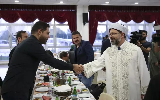 Yenikapı'da 300 bin kişiyle teravih kılınacak