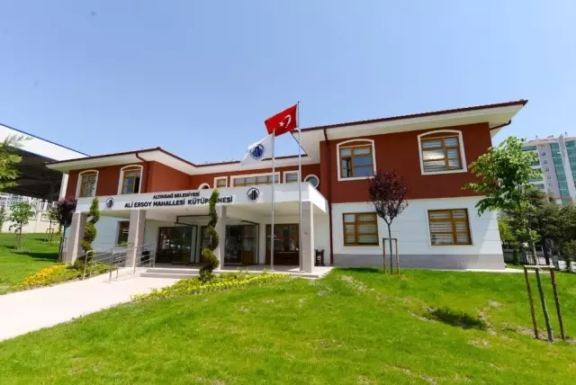 Başkan Balcı'dan öğrencilere destek