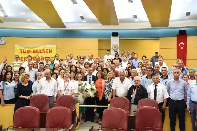 Tarsus Belediyesi'nde memurların çifte bayram sevinci Tarsus Belediyesi'nde memurların çifte bayram sevinci