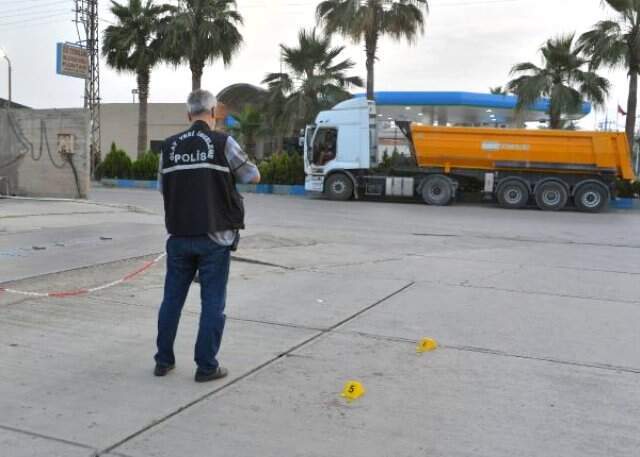 Cani koca, eşine arabayla çarptıktan sonra döverek, tabancayla bacağından yaraladı