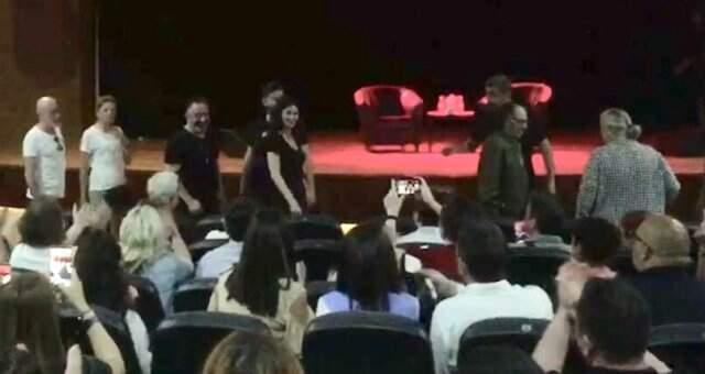Defne Samyeli, Cem Yılmaz'ın ailesiyle ilk kez görüntülendi