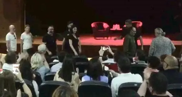 Defne Samyeli, Yılmaz ailesiyle ilk kez görüntülenti Defne Samyeli, Yılmaz ailesiyle ilk kez görüntülenti