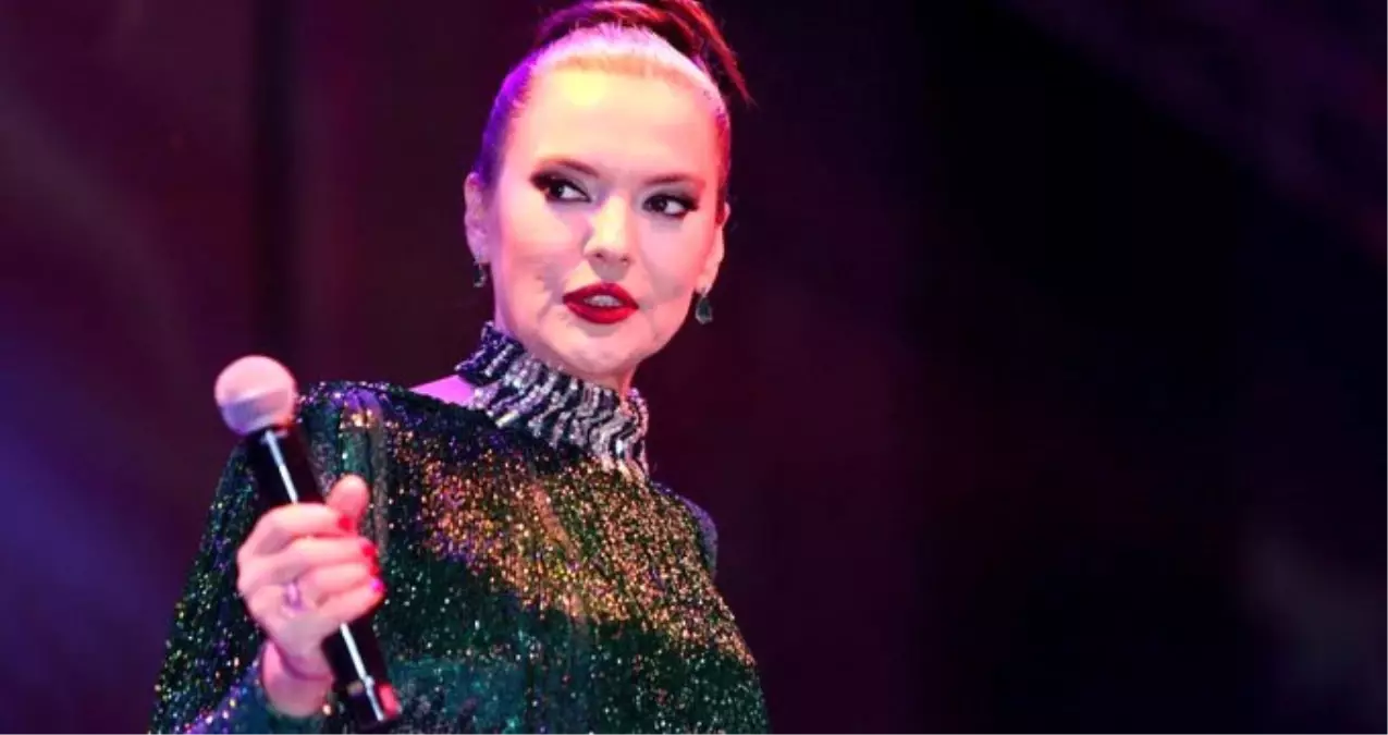 Demet Akalından şaşırtıcı itiraf: Hamileyken kendimi şişlemeyi düşündüm