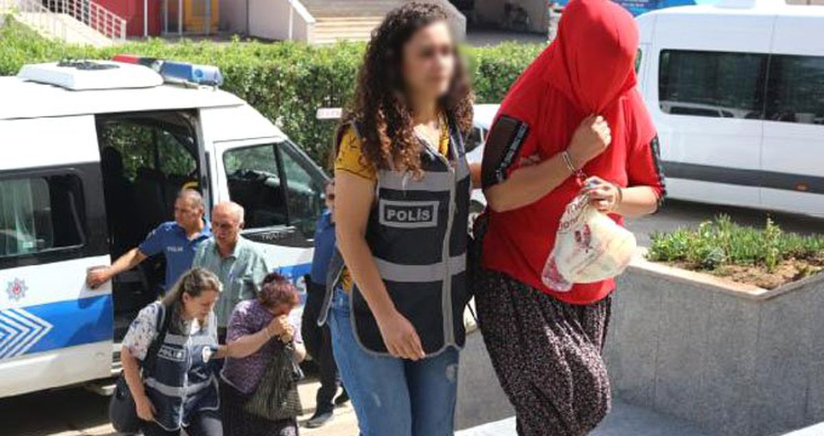 Fuhuş baskınında yakalandılar! Erkeklerin giydiği şalvarlar dikkatlerden kaçmadı