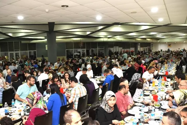 Adıyaman Üniversitesi akademik ve idari personel bir araya geldi