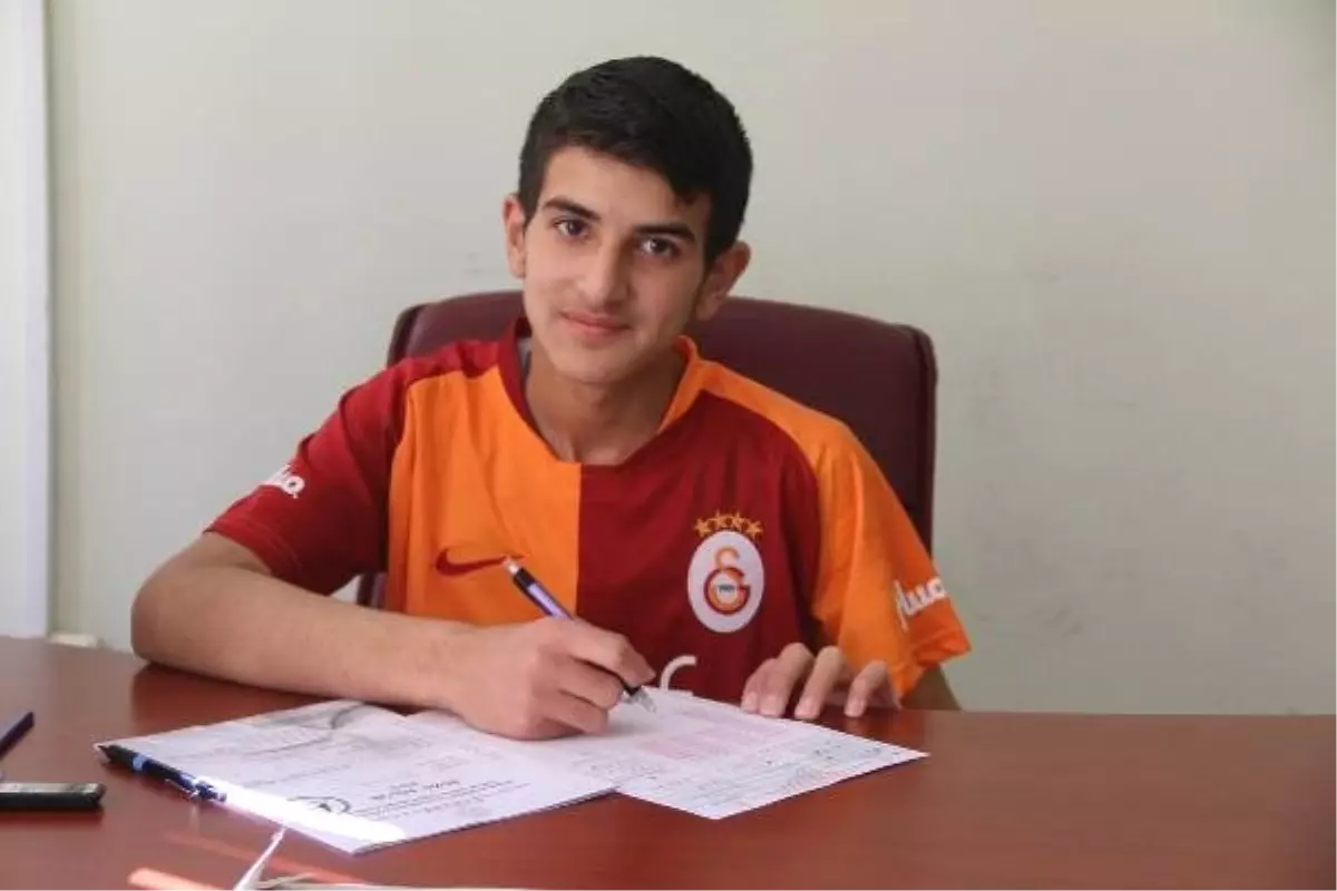 Ameliyat olan Sefa, LGS'ye hastanede girdi