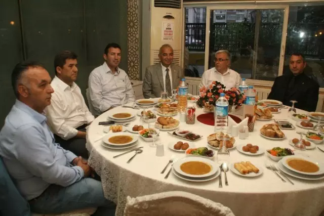 Başkan Bozkurt muhtarlarla iftar programında bir araya geldi