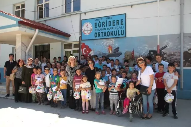 Gönül Elçilerinden öğrencilere bayram hediyesi Gönül Elçilerinden öğrencilere bayram hediyesi