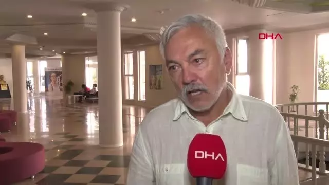 İSTANBUL Yüksek topuk, duruş bozukluğu yapıyor İSTANBUL Yüksek topuk, duruş bozukluğu yapıyor
