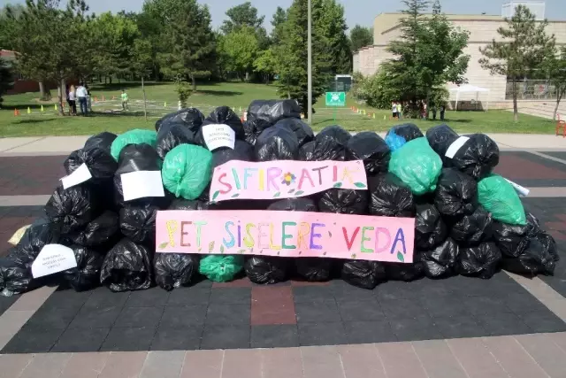 Miniklerden örnek çevreci davranış
