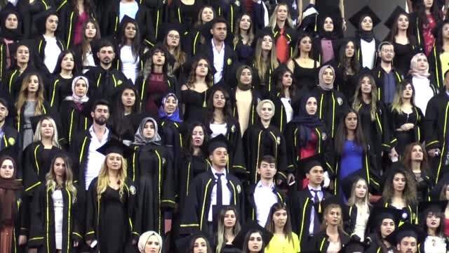 Şehit oğlunun dileğini gerçekleştirmek için üniversite okudu