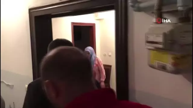 Tarım ve Orman Bakanı Pakdemirli'den çat kapı ev ziyareti