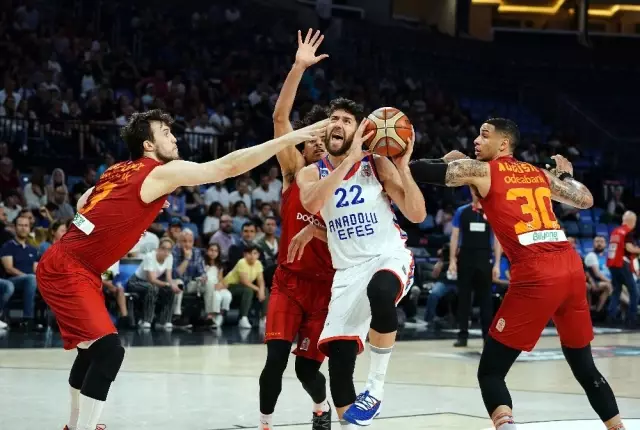 TBL Play- Off Yarı Final: Anadolu Efes: 80 - Galatasaray Doğa Sigorta: 68