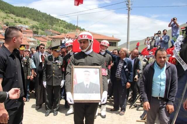 Türkiye şehitlerini uğurladı