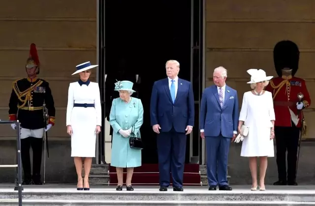 ABD Başkanı Trump, Kraliyet Sarayı'nda resmi törenle karşılandı ABD Başkanı Trump, Kraliyet Sarayı'nda resmi törenle karşılandı