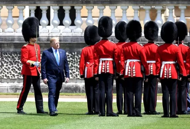 ABD Başkanı Trump, Kraliyet Sarayı'nda resmi törenle karşılandı ABD Başkanı Trump, Kraliyet Sarayı'nda resmi törenle karşılandı
