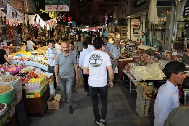 Elazığ'da bayram öncesi alışveriş yoğunluğu