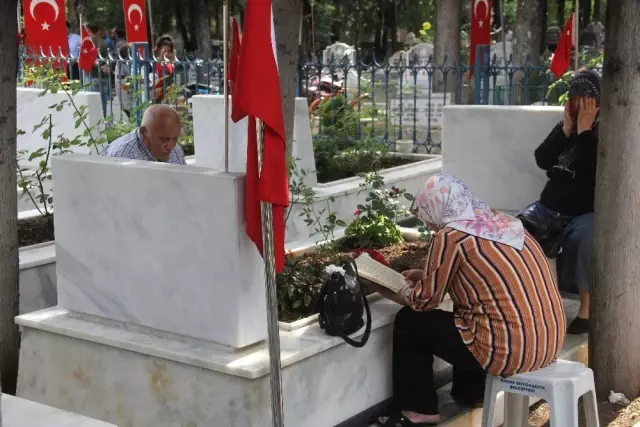 Şehit annelerinin acı bayramı