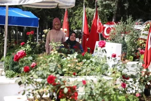 Şehit annelerinin acı bayramı