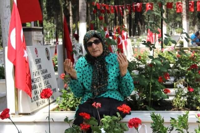 Şehit annesinin bayram acısı: 'Elimden aldılar onu'