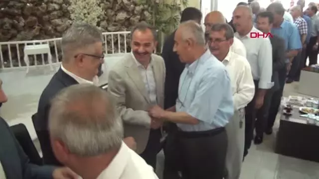 Adıyaman'da protokol ile halk bayramlaştı