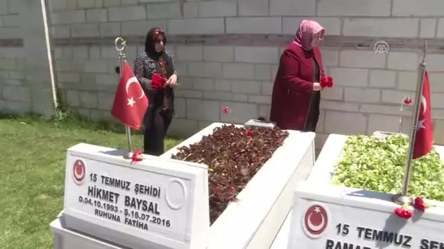 Bakan Selçuk'tan şehitlik ziyareti - İSTANBUL