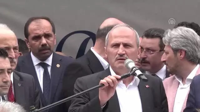 Bakan Turhan: 'Bizi yıldırmak isteyenlere fırsat vermeyeceğiz' Bakan Turhan: 'Bizi yıldırmak isteyenlere fırsat vermeyeceğiz'