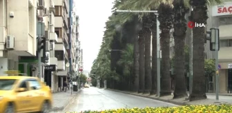Bayram tatiliyle İzmir'de sokaklar bomboş kaldı