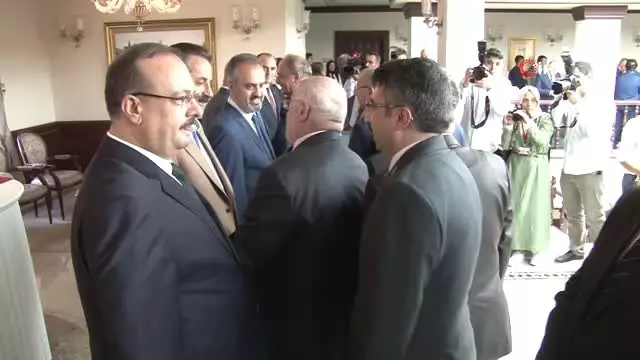 Bursa protokolü bayramlaştı Bursa protokolü bayramlaştı