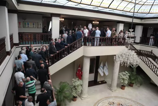 Bursa protokolü bayramlaştı Bursa protokolü bayramlaştı