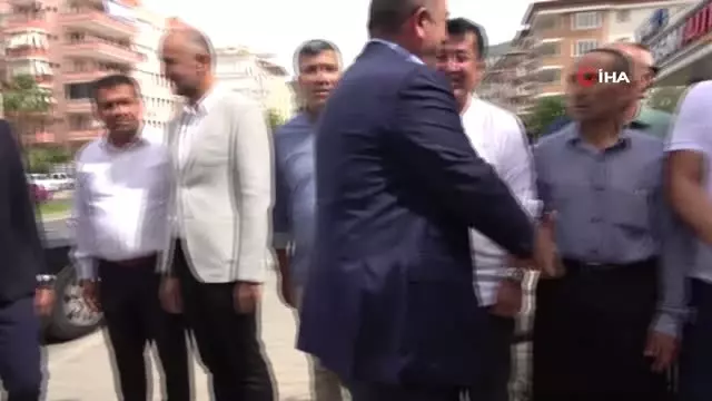 - Çavuşoğlu, memleketi Alanya'da hemşehrileriyle bayramlaştı - Çavuşoğlu, memleketi Alanya'da hemşehrileriyle bayramlaştı